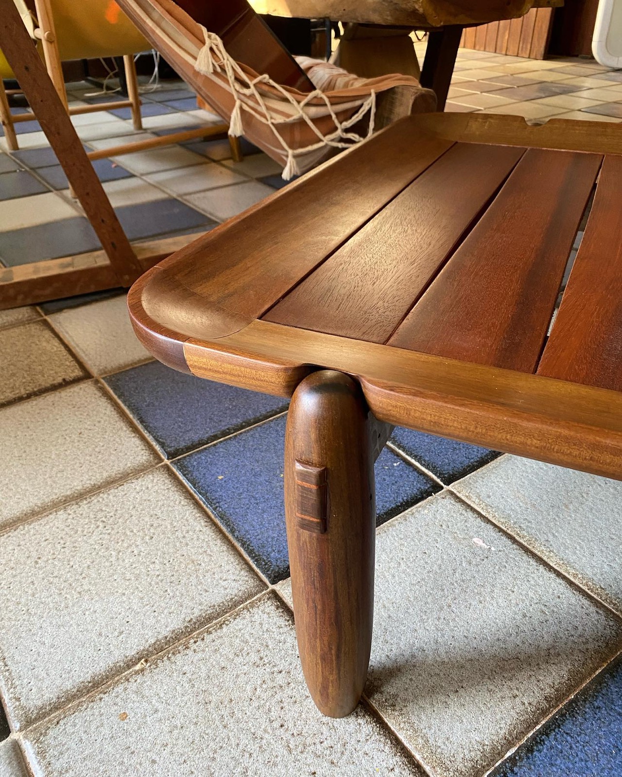 Mesa Tabuleiro — Mesa de centro